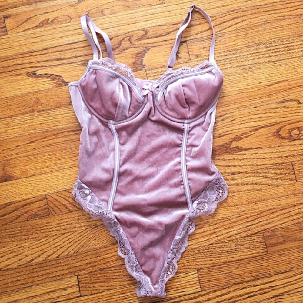 Sexy velvet teddy